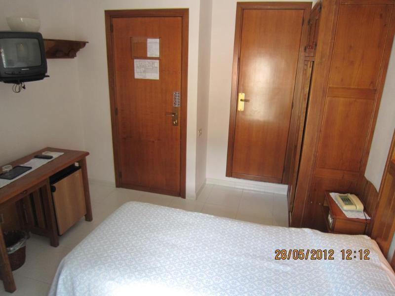 Albergo Miramare Кала Гононе Екстериор снимка